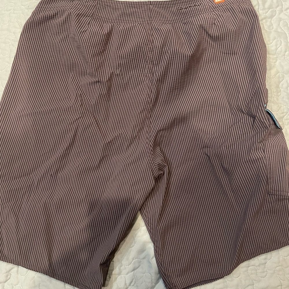 *3/$15  Quicksilver Men’s Size 34 Gray Board Shorts - Picture 12 of 13